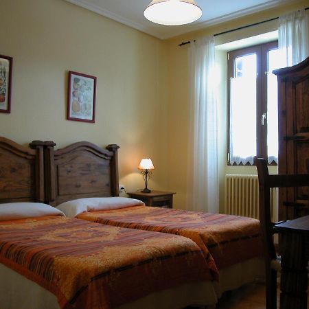 Hostal Casa Sario Jaurrieta Eksteriør billede